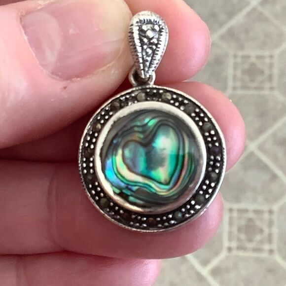 𝅺STERLING SILVER 925 ABALONE SHELL  MARCASITE WOMAN PENDANT​​ - Picture 5 of 7